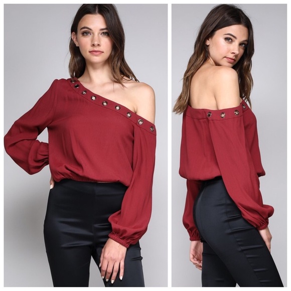 Blancheaux Boutique Tops - 018 NEW Red off should grommet detail blouse small